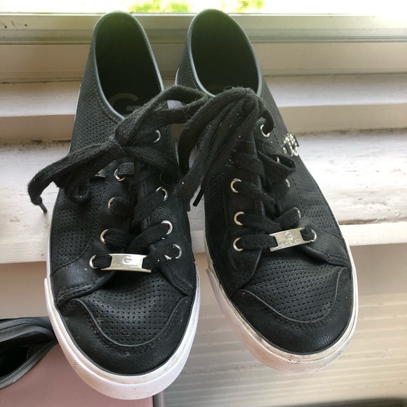 Black Guess Sneakers - Picture 2 of 6
